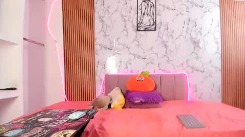 Snapshot of jessika_horny01 chatting on 05-15-26, 10:17 jessica online show from 05-15-26, 10:17