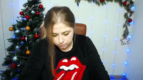 Snapshot of jessikadaniels chatting on 12-13-24, 07:47 Jess online show from 12-13-24, 07:47