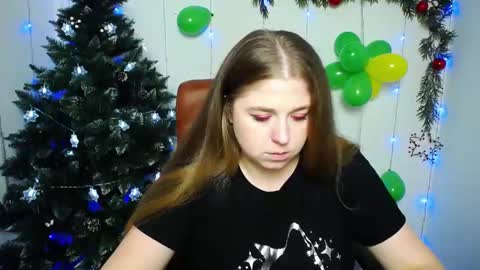 Snapshot of jessikadaniels chatting on 01-09-25, 10:31 Jess online show from 01-09-25, 10:31