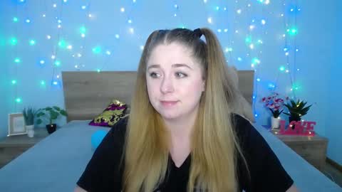 Snapshot of jessikadaniels chatting on 01-29-25, 10:16 Jess online show from 01-29-25, 10:16