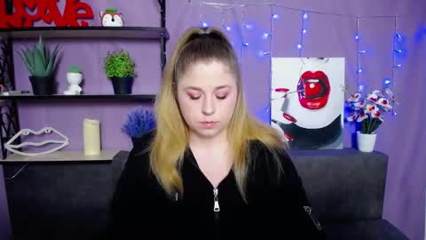 Snapshot of jessikadaniels chatting on 03-11-25, 07:15 Jess online show from 03-11-25, 07:15