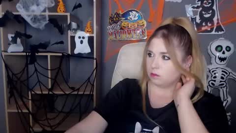 Snapshot of jessikadaniels chatting on 10-16-25, 06:47 Jess online show from 10-16-25, 06:47