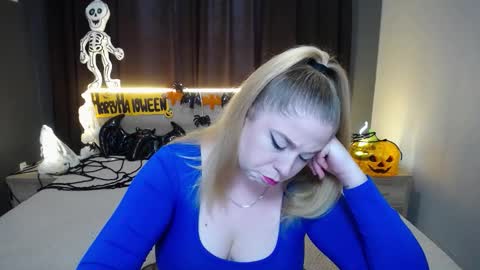 Snapshot of jessikadaniels chatting on 10-23-25, 06:45 Jess online show from 10-23-25, 06:45