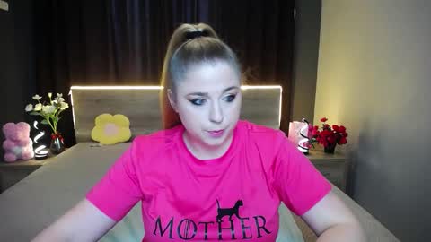 Snapshot of jessikadaniels chatting on 11-18-25, 07:35 Jess online show from 11-18-25, 07:35