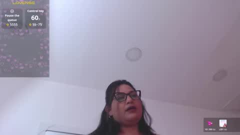 paola online show from 03-30-26, 01:12