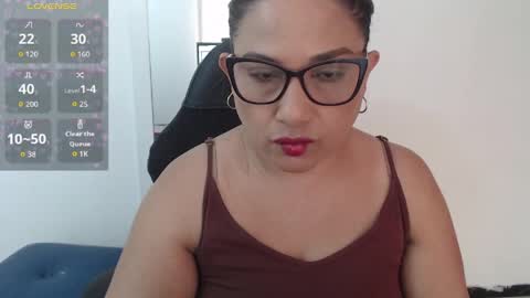 paola online show from 04-10-26, 02:00