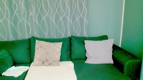 Snapshot of jessy_curt chatting on 09-19-25, 03:19 jessy curt online show from 09-19-25, 03:19