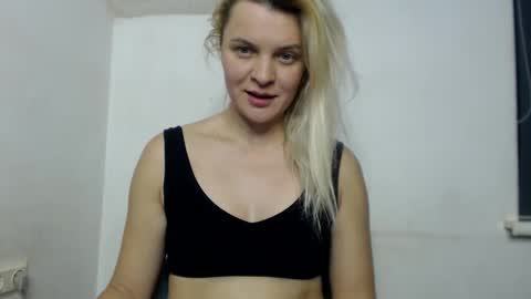 jessyangels online show from 12-14-25, 09:08