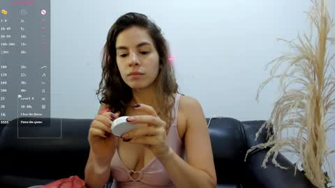 Snapshot of jessye_golden chatting on 05-16-26, 04:39 jessye_golden online show from 05-16-26, 04:39