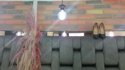 JESSY CORTES online show from 11-30-25, 04:49