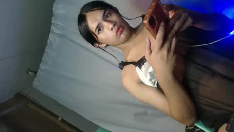 Snapshot of jessylicioushh chatting on 12-23-24, 02:13 jessylicioushh online show from 12-23-24, 02:13