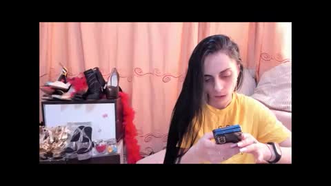 Snapshot of jessylonghair chatting on 06-11-26, 09:29 Jessylonghair online show from 06-11-26, 09:29