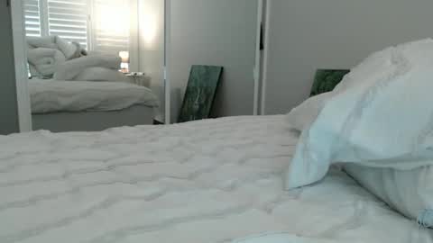 OnlyJessy online show from 10-31-25, 11:50