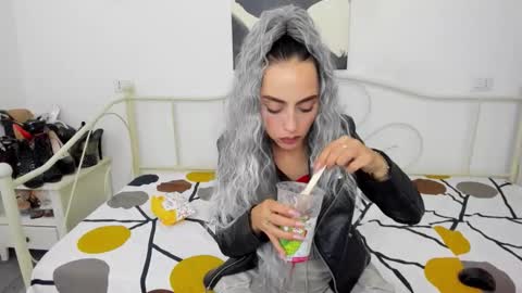 Jessy online show from 09-15-25, 05:02