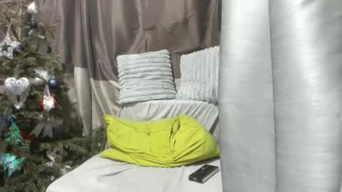 Snapshot of jessystarrr chatting on 01-05-26, 09:29 Jessy online show from 01-05-26, 09:29