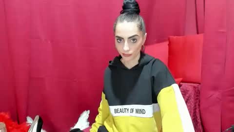 Snapshot of jessystarrr chatting on 02-12-26, 01:22 Jessy online show from 02-12-26, 01:22