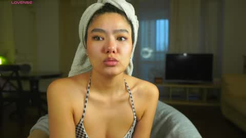 Snapshot of jettablock chatting on 04-10-26, 03:12 Hi all. My name is Naomi and Im glad to see you in my room online show from 04-10-26, 03:12