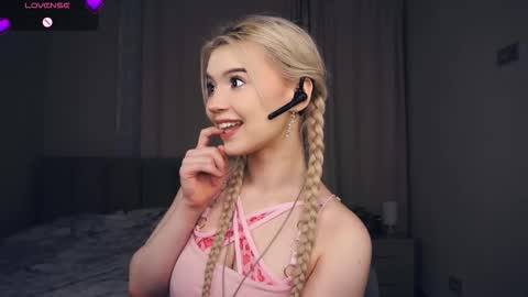 Snapshot of jettahartill chatting on 11-17-25, 05:41 Daryl online show from 11-17-25, 05:41