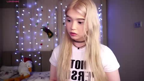 Snapshot of jettahartill chatting on 12-14-25, 07:29 Daryl online show from 12-14-25, 07:29