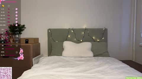 Snapshot of jettamona chatting on 12-19-25, 05:36 Mona online show from 12-19-25, 05:36