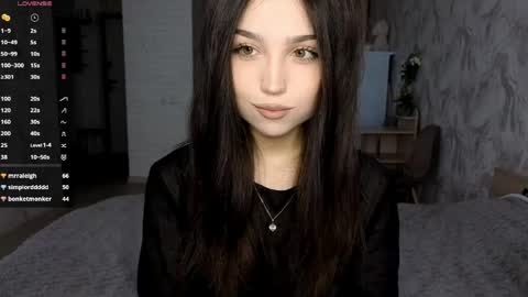 I am Gina ntmu Lets hit 10 Thumbs Up together online show from 05-16-26, 06:54