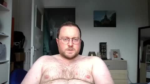 Snapshot of jeuneloup92 chatting on 01-31-25, 04:06 jeuneloup92 online show from 01-31-25, 04:06