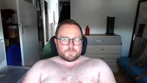 jeuneloup92 online show from 06-10-26, 05:23