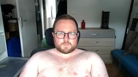 jeuneloup92 online show from 06-11-26, 03:54