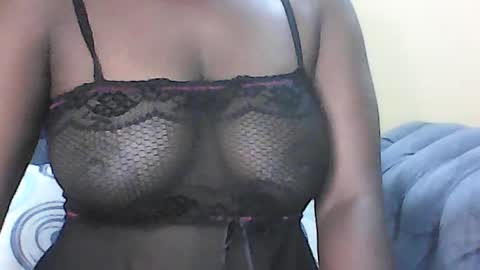 Snapshot of jewel_18 chatting on 08-07-26, 10:06 jewel_18 online show from 08-07-26, 10:06