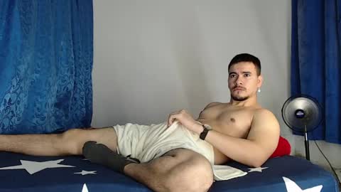 Snapshot of jeycob_happy97 chatting on 05-06-26, 11:26 Juan David online show from 05-06-26, 11:26