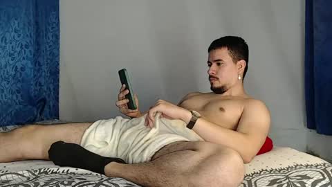 Snapshot of jeycob_happy97 chatting on 05-19-26, 11:49 Juan David online show from 05-19-26, 11:49
