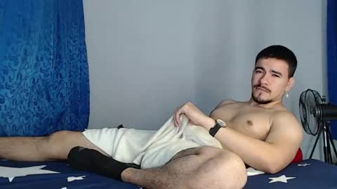 Snapshot of jeycob_happy97 chatting on 06-06-26, 11:37 Juan David online show from 06-06-26, 11:37
