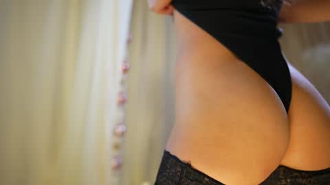 Snapshot of jeyssy69 chatting on 01-09-26, 02:58 Jeyssy also Andra online show from 01-09-26, 02:58