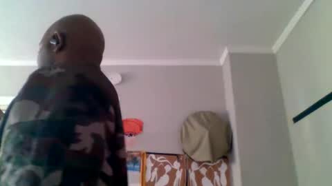 Snapshot of jezone200 chatting on 09-18-25, 12:51 J One 55 online show from 09-18-25, 12:51