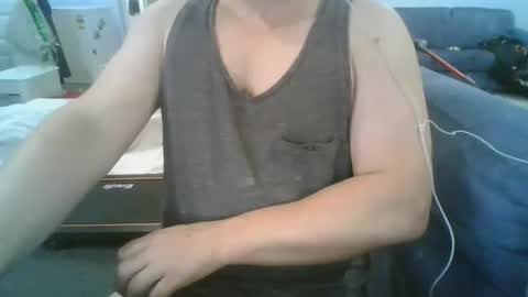 Snapshot of jezz045 chatting on 05-05-26, 12:24 jezz045 online show from 05-05-26, 12:24