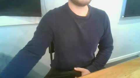 Snapshot of jezz045 chatting on 05-13-26, 05:16 jezz045 online show from 05-13-26, 05:16