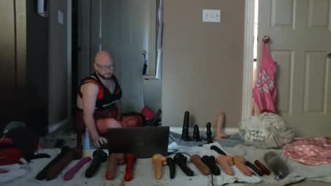 Snapshot of jghosty69 chatting on 12-02-24, 01:57 Nasty Cumslut online show from 12-02-24, 01:57