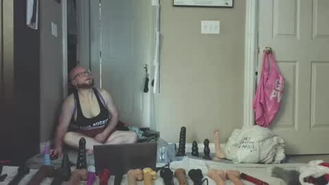 Snapshot of jghosty69 chatting on 12-29-24, 05:01 Nasty Cumslut online show from 12-29-24, 05:01