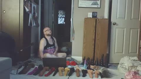 Snapshot of jghosty69 chatting on 02-04-25, 08:28 Nasty Cumslut online show from 02-04-25, 08:28