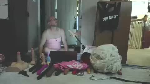 Snapshot of jghosty69 chatting on 10-12-25, 02:49 Nasty Cumslut online show from 10-12-25, 02:49