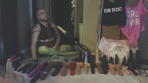 Snapshot of jghosty69 chatting on 01-11-26, 04:17 Nasty Cumslut online show from 01-11-26, 04:17