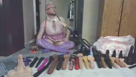 Snapshot of jghosty69 chatting on 02-15-26, 06:04 Nasty Cumslut online show from 02-15-26, 06:04