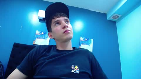 Jheampiero online show from 10-28-25, 02:31