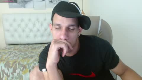 Snapshot of jheidertwink chatting on 12-08-24, 10:30 Jheider R. online show from 12-08-24, 10:30