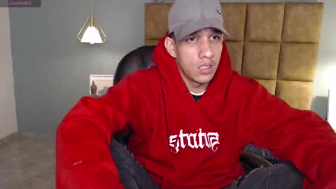 Snapshot of jheidertwink chatting on 12-24-24, 03:38 Jheider R. online show from 12-24-24, 03:38