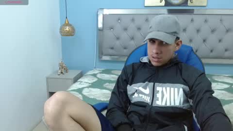 Snapshot of jheidertwink chatting on 12-27-24, 07:29 Jheider R. online show from 12-27-24, 07:29