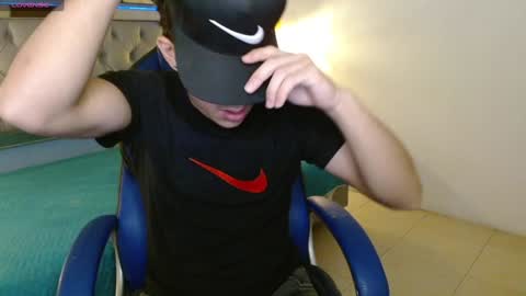 Snapshot of jheidertwink chatting on 01-09-25, 03:58 Jheider R. online show from 01-09-25, 03:58