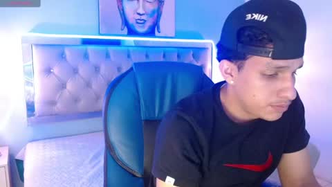 Snapshot of jheidertwink chatting on 02-11-25, 03:29 Jheider R. online show from 02-11-25, 03:29