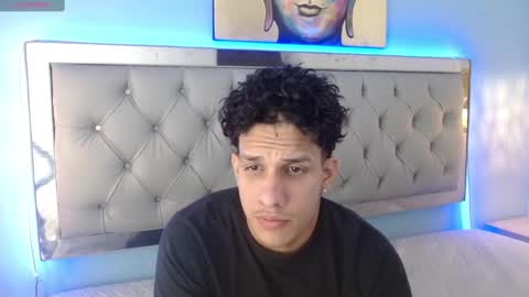 Snapshot of jheidertwink chatting on 02-17-25, 03:47 Jheider R. online show from 02-17-25, 03:47