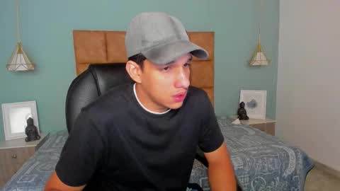 Snapshot of jheidertwink chatting on 09-22-25, 12:29 Jheider R. online show from 09-22-25, 12:29